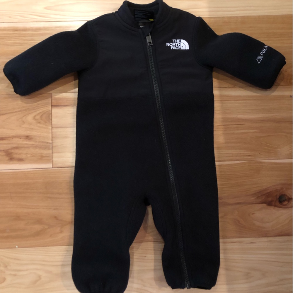 North face fleece baby mittens and booties
